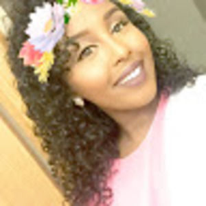 Meet your Posher, Yasmin